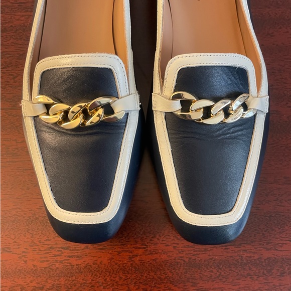 Talbots Estelle Navy Blue White Leather Trim Chain Loafers Flats - Picture 3 of 10